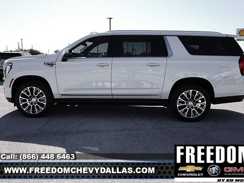 New 2026 GMC Yukon XL Denali w/ Sun & Power Step Package image 4