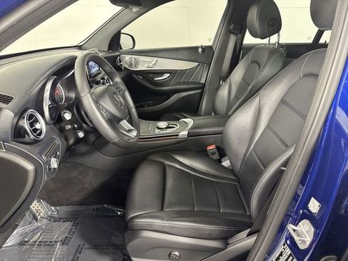 Used 2019 Mercedes-Benz GLC 300 4MATIC image 18