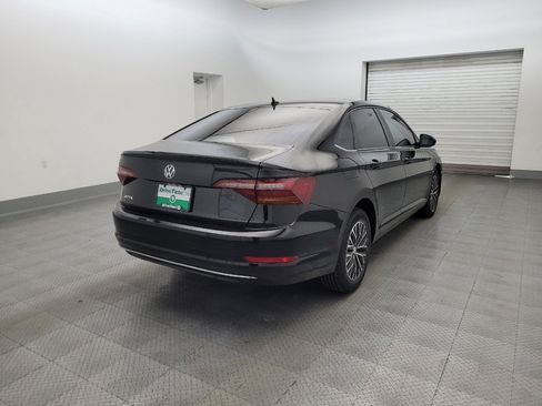 Used 2019 Volkswagen Jetta SE FWD image 9