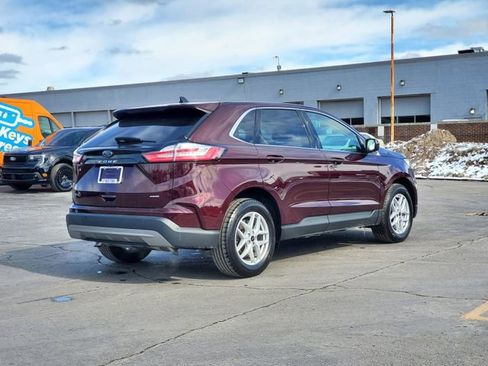 Used 2023 Ford Edge SEL image 3