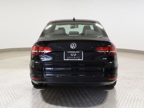 Used 2018 Volkswagen Jetta Sport FWD image 6