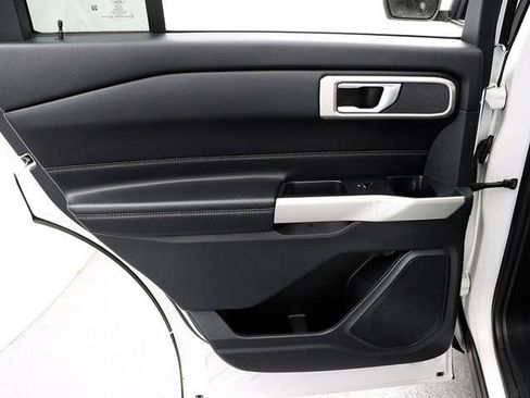 Certified 2022 Ford Explorer XLT AWD/4WD image 26