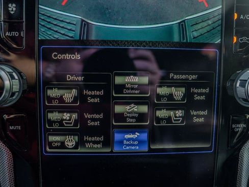 Used 2021 RAM 2500 Limited w/ Night Edition AWD/4WD image 34