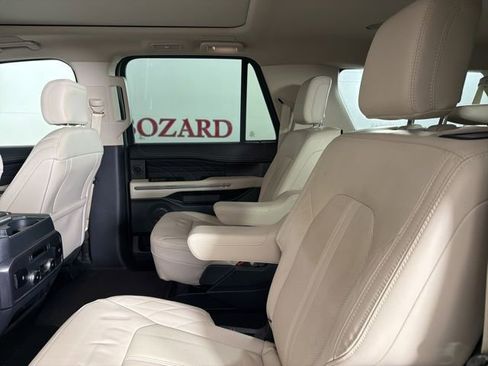 Used 2023 Ford Expedition Max Platinum RWD image 13