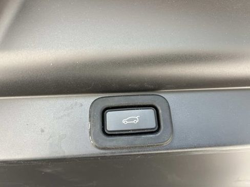 Used 2023 Land Rover Range Rover SE AWD/4WD image 13