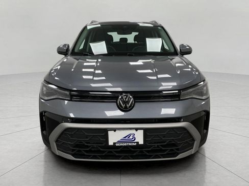 Used 2025 Volkswagen Taos SE AWD/4WD image 10