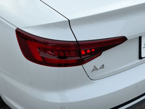 Used 2018 Audi A4 2.0T Premium Plus image 10