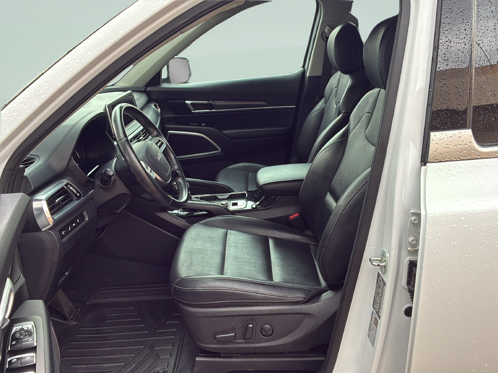 Used 2022 Kia Telluride S FWD image 22