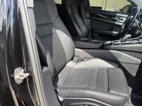 Used 2018 Porsche Panamera 4 AWD/4WD image 13
