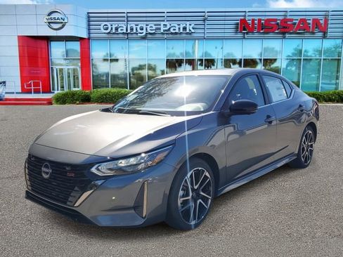 New 2025 Nissan Sentra SR w/ SR Premium Package image 4