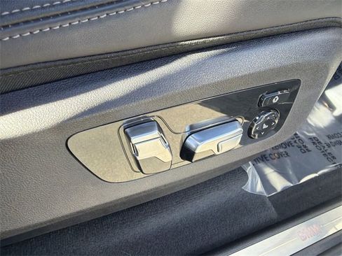 Used 2024 BMW X5 xDrive40i image 12