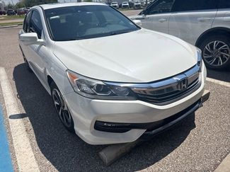 Used 2017 Honda Accord EX video 1