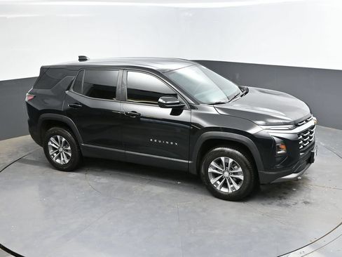 Used 2025 Chevrolet Equinox LT FWD image 21
