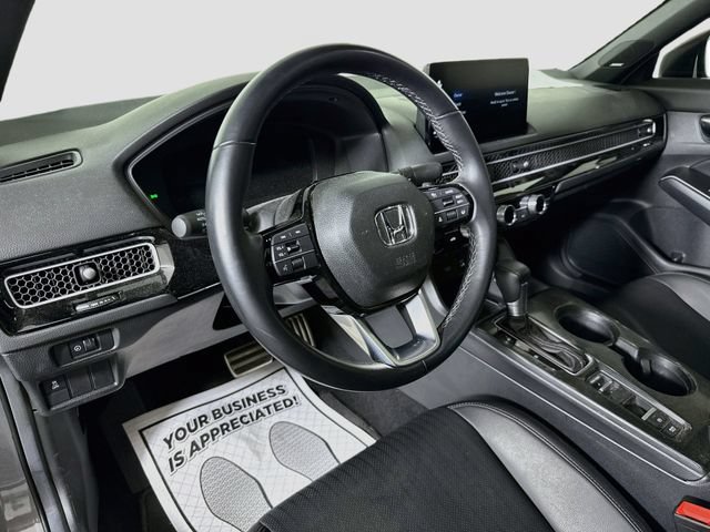Used 2025 Honda Civic Sport image 9