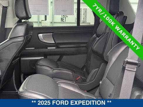 Certified 2025 Ford Expedition Platinum AWD/4WD image 18