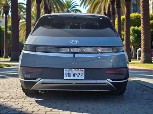 Certified 2022 Hyundai Ioniq 5 SEL w/ Cargo Package image 6