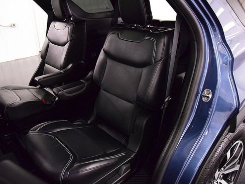 Used 2020 Ford Explorer ST image 34