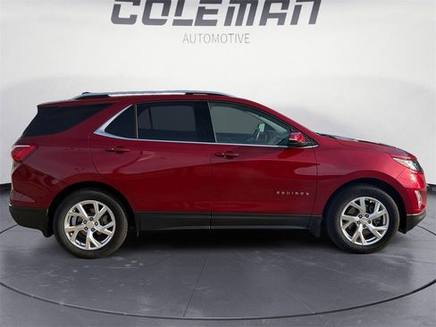 Used 2019 Chevrolet Equinox LT w/ Sun & Navigation Package image 6