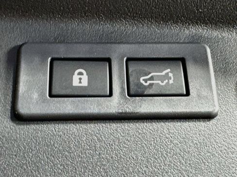 Used 2026 Subaru Outback Touring XT AWD/4WD image 33