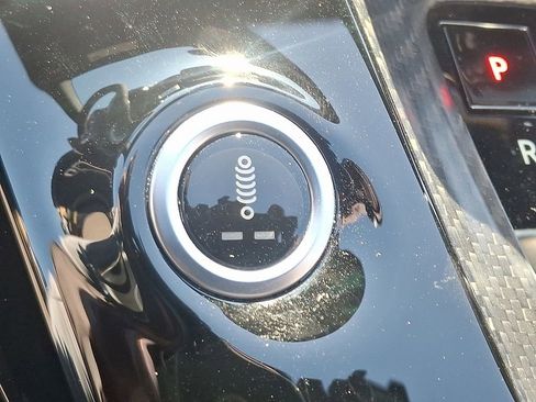 Used 2018 Mercedes-Benz AMG GT C image 26