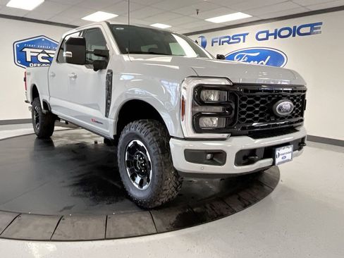 New 2025 Ford F250 Lariat w/ Lariat Ultimate Package image 2