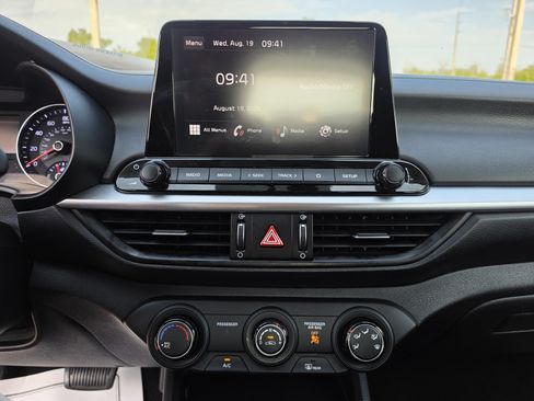 Used 2023 Kia Forte LXS FWD image 25