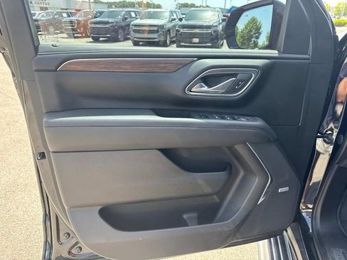 Used 2023 Chevrolet Tahoe High Country w/ Premium Package 2 AWD/4WD image 29
