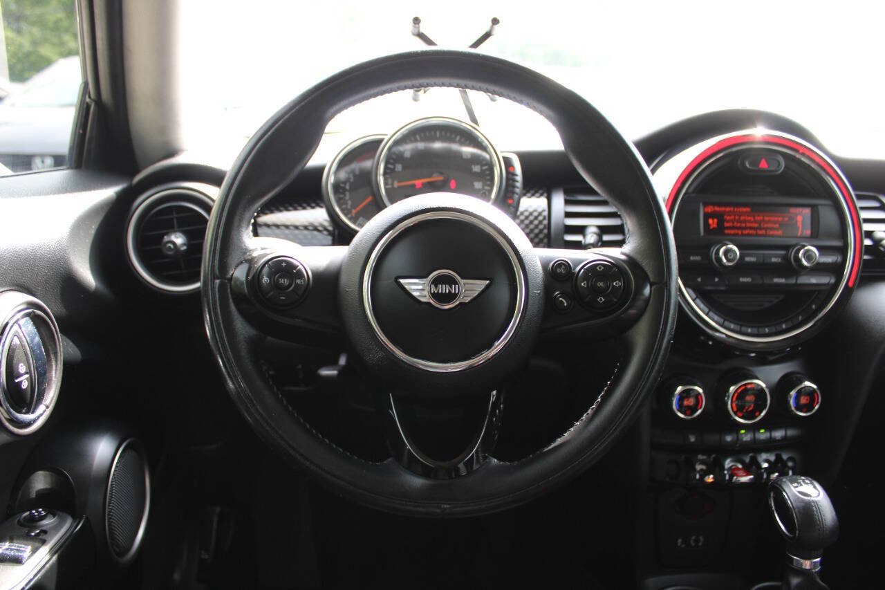 Used 2015 MINI Cooper S FWD image 31