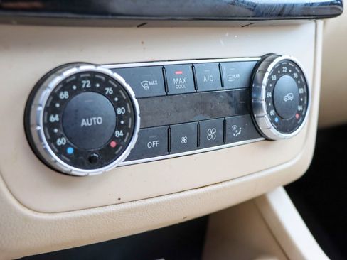 Used 2018 Mercedes-Benz GLE 350 w/ Premium 1 Package image 55