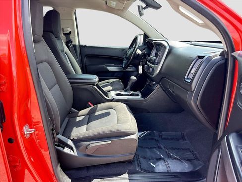 Used 2019 Chevrolet Colorado LT RWD image 25