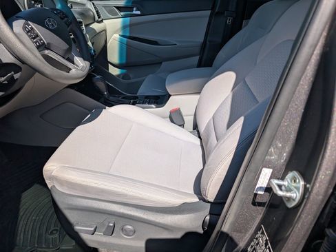 Used 2020 Hyundai Tucson SEL w/ Winter Weather Package image 10