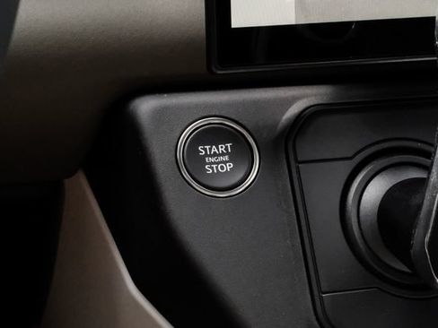 New 2026 Land Rover Defender 110 S AWD/4WD image 28