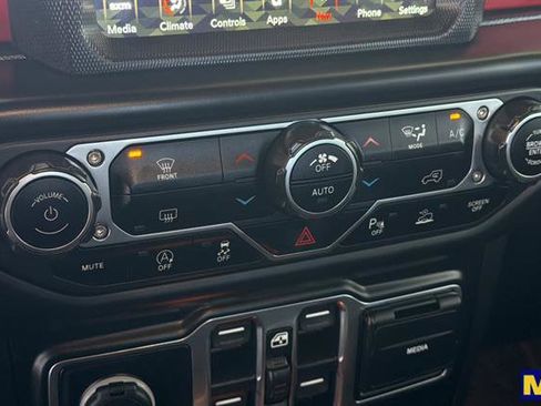 Used 2020 Jeep Gladiator Rubicon AWD/4WD image 26