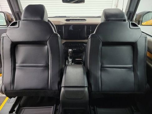 Used 2021 Ford Bronco Wildtrak AWD/4WD image 13