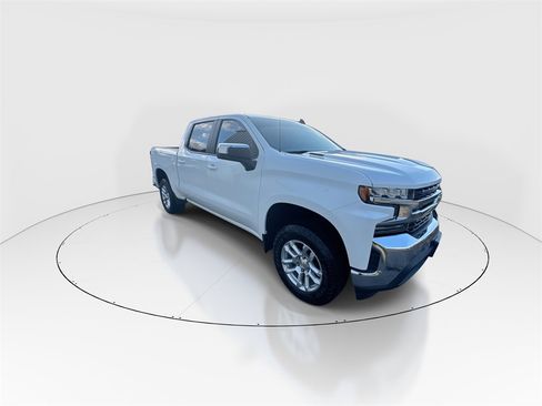 Used 2022 Chevrolet Silverado 1500 LT image 2
