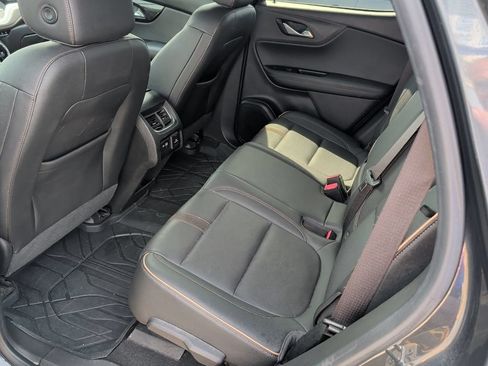 Used 2019 Chevrolet Blazer Premier w/ Driver Confidence II Package AWD/4WD image 6