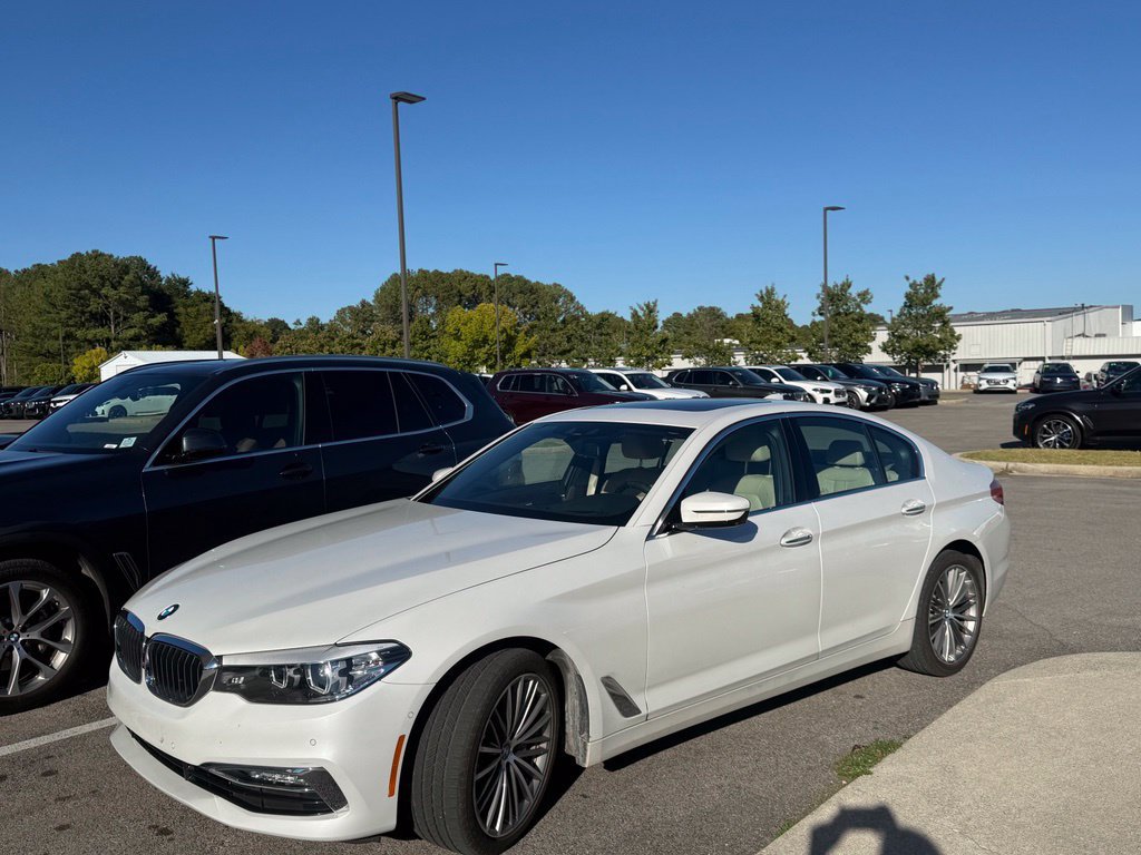Used 2017 BMW 530i RWD image 1