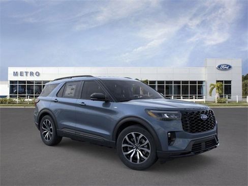 New 2026 Ford Explorer ST-Line w/ Premium Package image 7