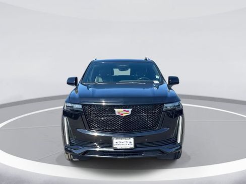 Used 2023 Cadillac Escalade Sport AWD/4WD image 2