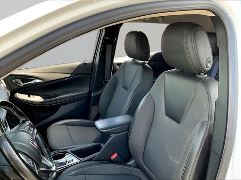 Used 2024 Buick Encore GX Preferred FWD image 21