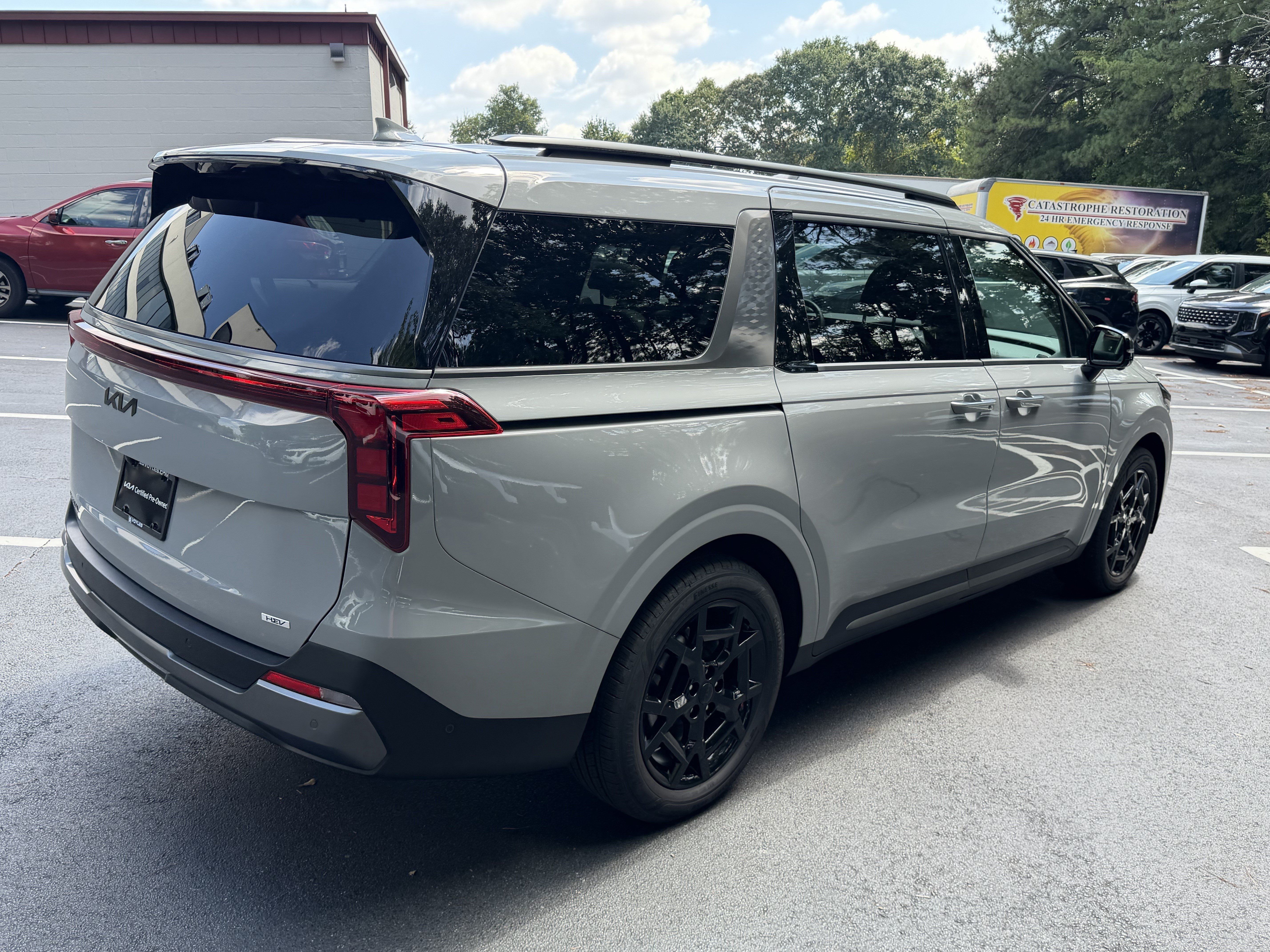 Certified 2026 Kia Carnival SX FWD image 7