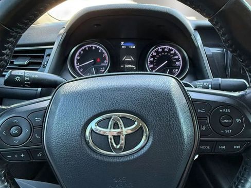 Used 2021 Toyota Camry SE image 15