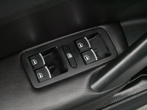Used 2013 Volkswagen Passat 2.5 SEL Premium FWD image 19