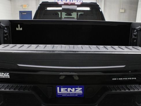 Used 2022 GMC Sierra 1500 Denali w/ Denali Carbonpro Edition AWD/4WD image 44