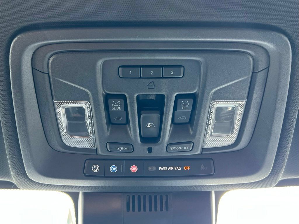 Used 2024 Chevrolet Silverado 2500 High Country w/ High Country Premium Package AWD/4WD image 20