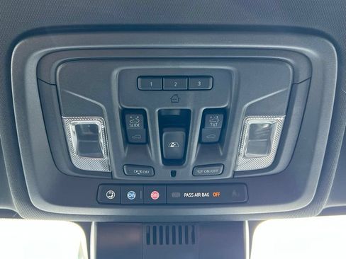 Used 2024 Chevrolet Silverado 2500 High Country w/ High Country Premium Package AWD/4WD image 20