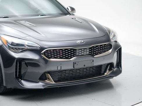 Used 2019 Kia Stinger GT1 AWD/4WD image 10