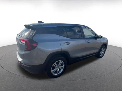 Used 2024 GMC Terrain SLE image 15