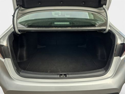 Used 2023 Toyota Corolla LE image 22