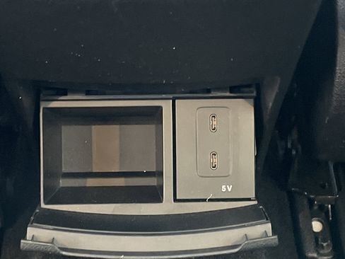 Used 2020 Mercedes-Benz A 220 w/ Premium Package image 39